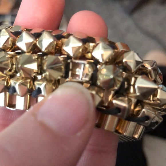 Jewelmint gold spike bracelet - Picture 3 of 4